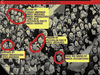 El staff del juego, en una foto que simula la vigilancia de los servicios de seguridad soviéticos.