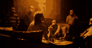 También hay influencias colectivas que trascienden el gaming, como la obra de teatro inmersivo “Sleep No More”, que obsesionaba a Levine y otros veteranos de Irrational Games.