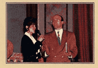 Bruno Bonnell recibiendo el premio, en el número 57 de Generation 4.